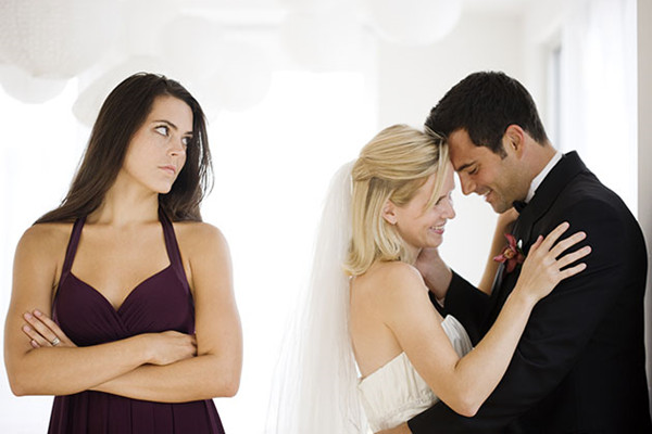 【婚外情】出轨后的老公想重新回到家庭中，该怎么接受呢？